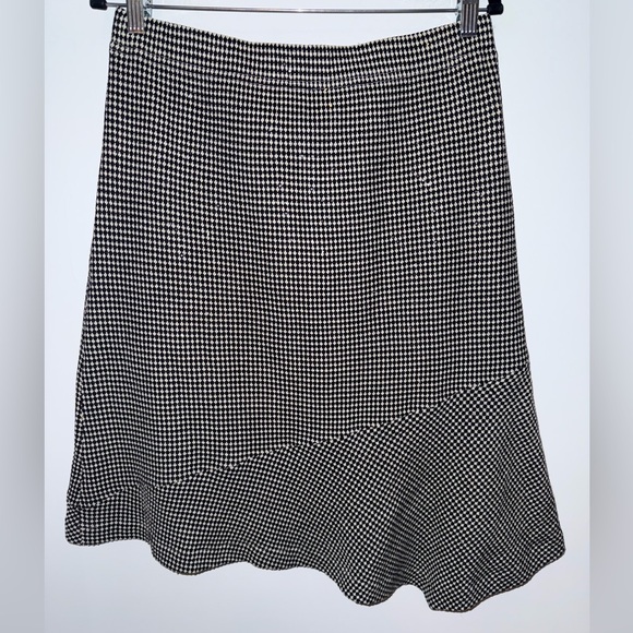 St. John Couture by Marie Gray Houndstooth Asymmetrical Ruffle Knit Skirt Sz 14 - Picture 2 of 13